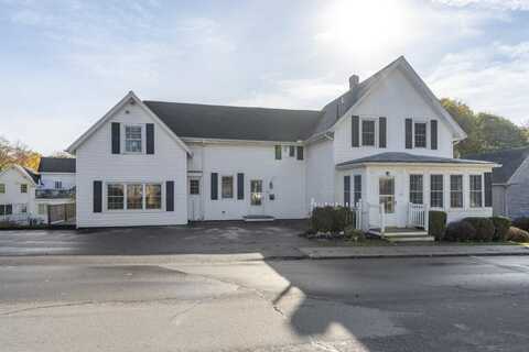 63 Oak Street, Boothbay Harbor, ME 04538