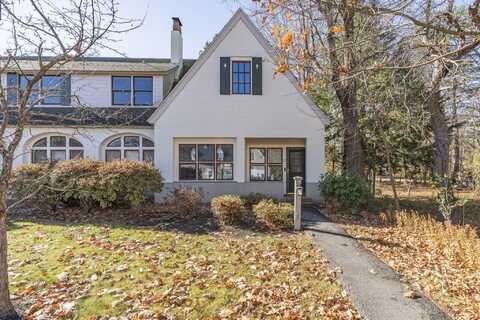 27 Spring Street, Bethel, ME 04217