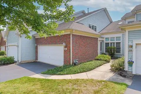 231 Parktrail Court, Schaumburg, IL 60173