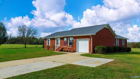 787 County Road 152, Section, AL 35771