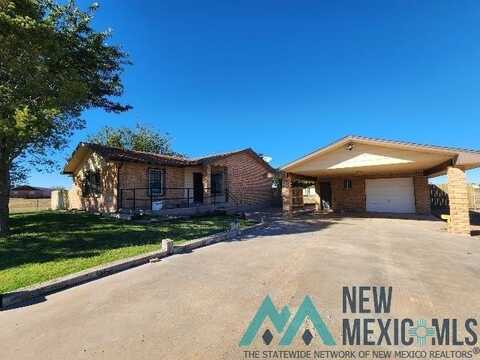 905 E Pine Lodge Rd, Roswell, NM 88201