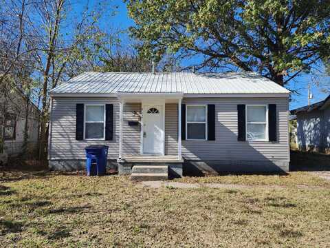 917 L Street NW, Miami, OK 74354