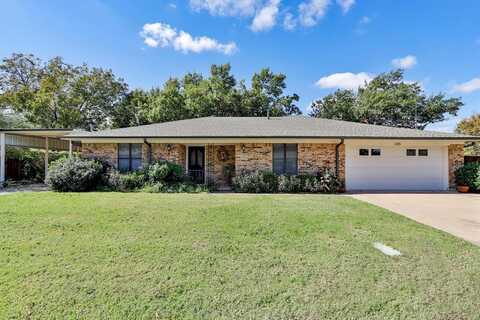 105 Kathryn Drive, Sanger, TX 76266