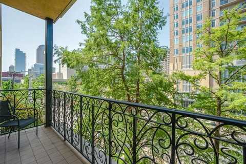 2300 Leonard Street, Dallas, TX 75201