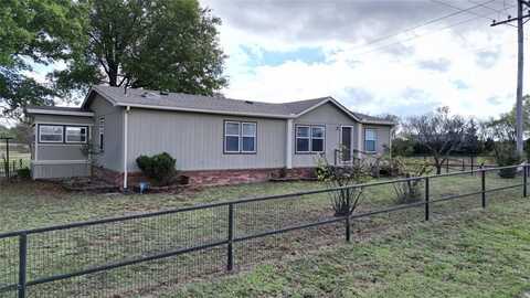 2302 N 383 Road, Wetumka, OK 74883