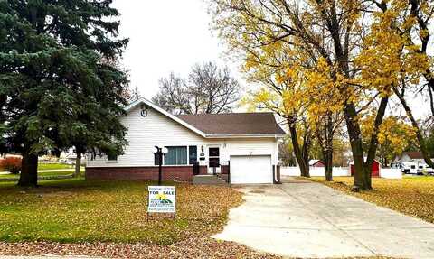 709 Kingston Ave, Wolbach, NE 68882