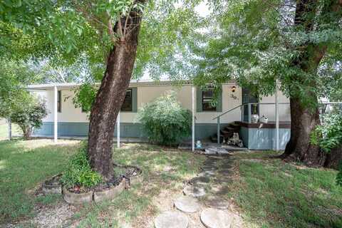 39 Mulberry Rd, Kerrville, TX 78028