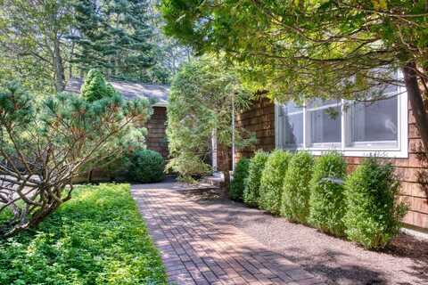 8 President Street, East Hampton, NY 11937