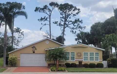 273 Las Palmas Blvd, North Fort Myers, FL 33903