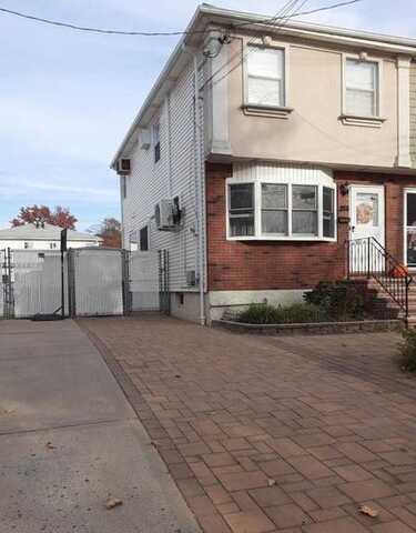 233 Abingdon Ave., Staten Island, NY 10308