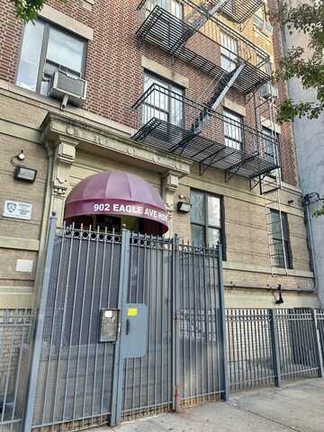 902 Eagle, Bronx, NY 10456