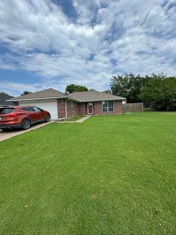 2206 Sycamore, McAlester, OK 74501