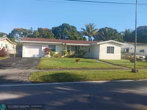 3321 NW 21st St, Lauderdale Lakes, FL 33311