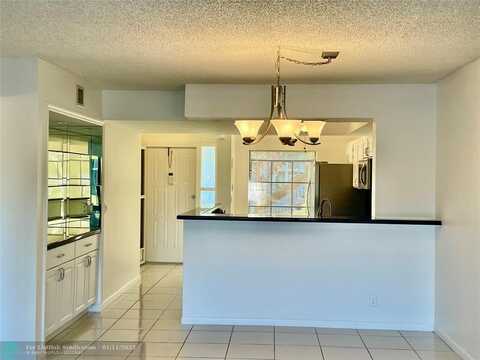 2035 SW 15th St, Deerfield Beach, FL 33442