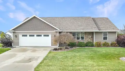 1555 REMINGTON Road, NEENAH, WI 54956