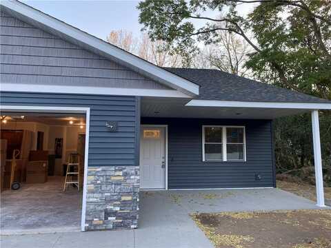 2639 Vine Street, Eau Claire, WI 54703