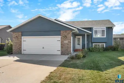 5301 S Galway Ave, Sioux Falls, SD 57106