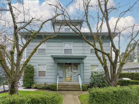 4318 SE MILWAUKIE AVE, Portland, OR 97202