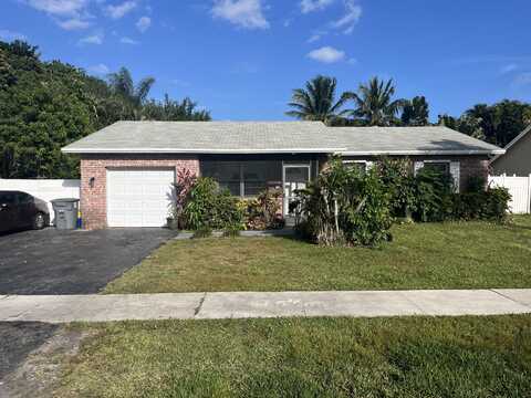 19576 Delaware Circle, Boca Raton, FL 33434