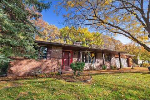 1435 Arden Oaks Drive, Arden Hills, MN 55112