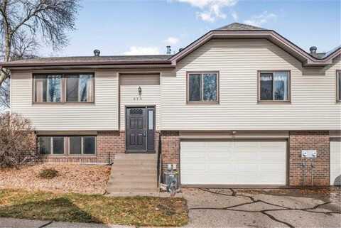 870 Sherwood Road, Shoreview, MN 55126