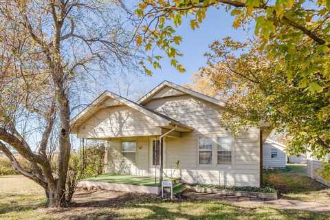 8614 S Bluff St., Derby, KS 67037