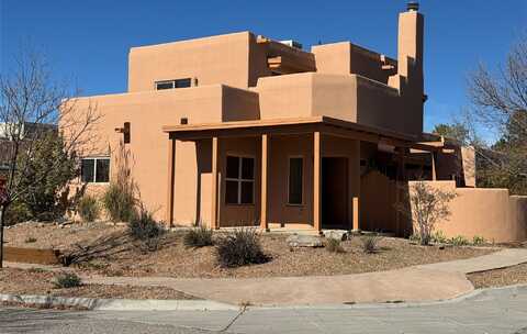 6452 Valentine Way, Santa Fe, NM 87507