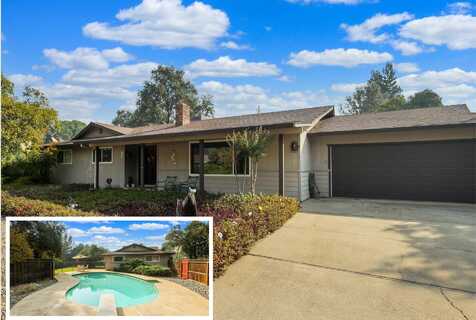 6825 Riata Drive, Redding, CA 96002