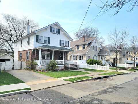 14 Holly Place, Staten Island, NY 10306