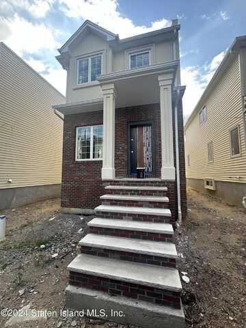 140 Union Avenue, Staten Island, NY 10303