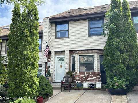 49 Hammock Lane, Staten Island, NY 10312