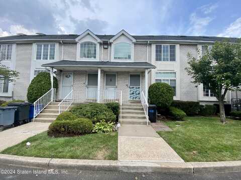 63 Jennifer Place, Staten Island, NY 10314