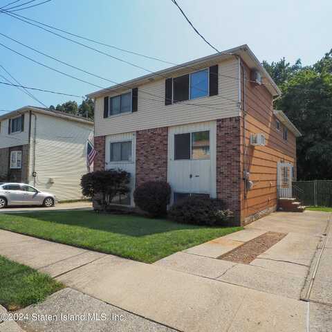 9 Clove Way, Staten Island, NY 10301