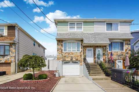 466 Drumgoole Road W, Staten Island, NY 10312