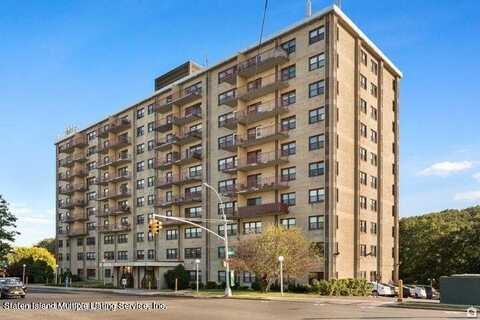 1000 Clove Road, Staten Island, NY 10301