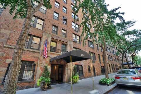 220 E 73rd Street, New York, NY 10021