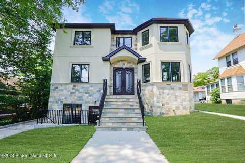 24 Goff Avenue, Staten Island, NY 10309