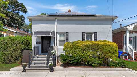 153 Hett Avenue, Staten Island, NY 10306