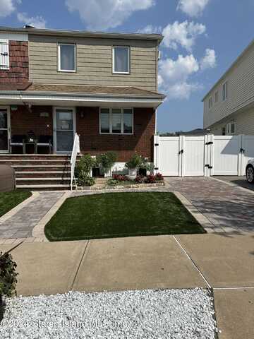 89 Alexander Avenue, Staten Island, NY 10312