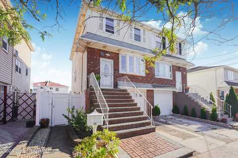 69 Thornycroft Avenue, Staten Island, NY 10312