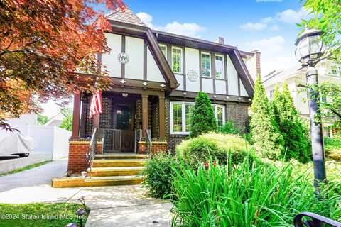 86 Elwood Place, Staten Island, NY 10301