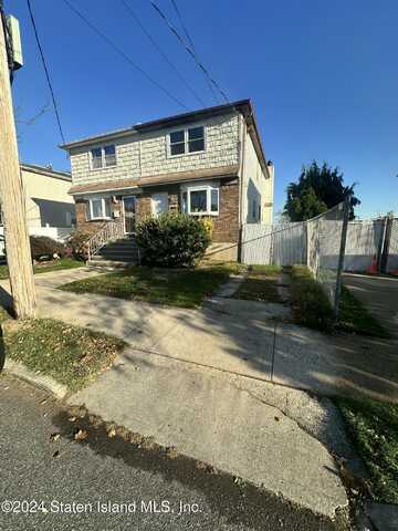 528 Riga Street, Staten Island, NY 10306