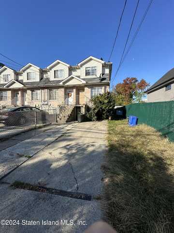 88 South Avenue, Staten Island, NY 10303