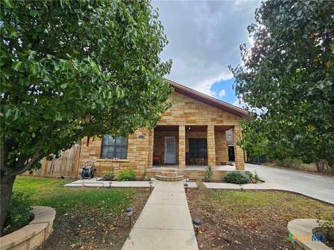 1203 W Dry St., San Saba, TX 76877