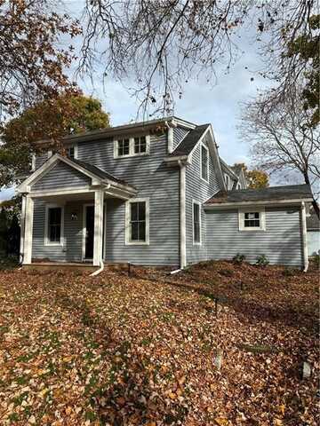 16 Richmond Avenue, Barrington, RI 02806