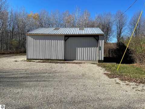 2186 Ben Drive, Mount Pleasant, MI 48858