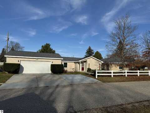 5520 SW Boardman, South Boardman, MI 49680