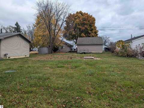 5307 Apple Avenue, Standish, MI 48659