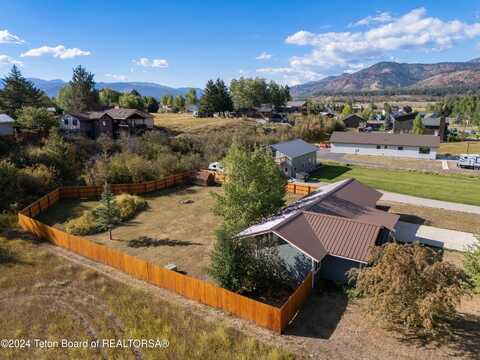 522 THREE RIVERS Drive, Alpine, WY 83128