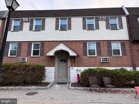 10 BRIGHTON VILLAGE DRIVE, BROOMALL, PA 19008